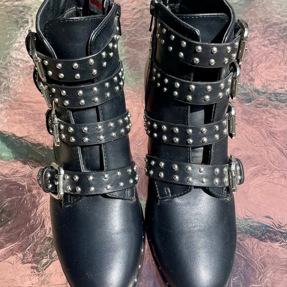 Le Château Black Ankle Boots - Picture 6 of 7